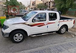 نيسان نافارا